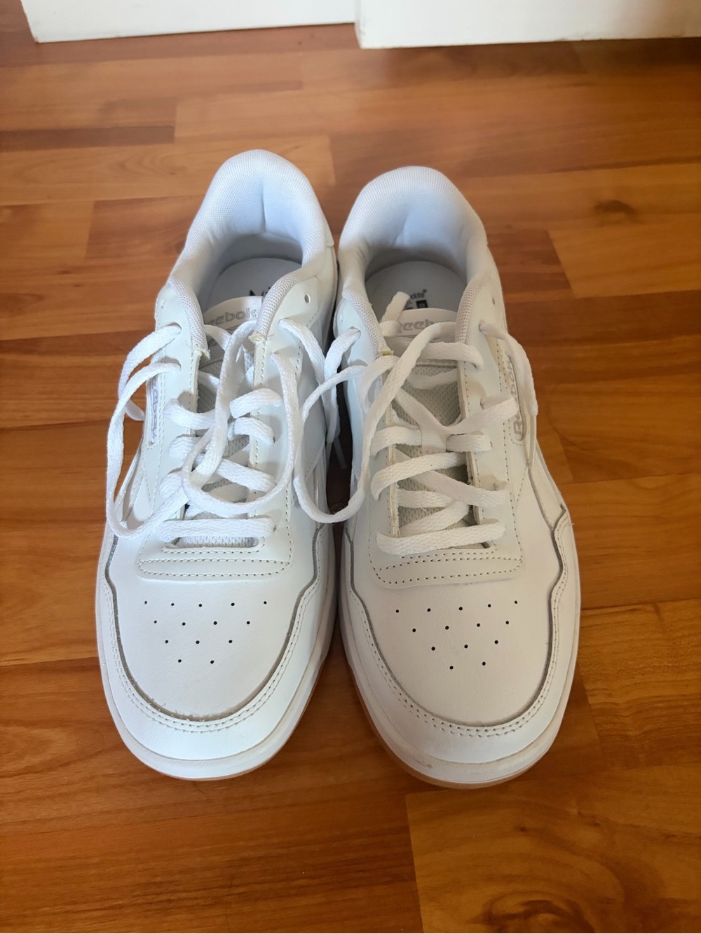 Reebok White Women’s Athletic Sneakers - Reebok